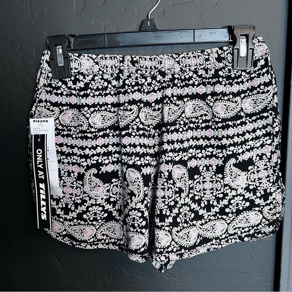 Patrons Of Peace Women's Multicolored Floral
Shorts Size XS Pockets New Sumer - Picture 4 of 8